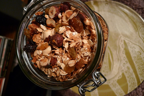 Sporkful Joins Slate’s Culture Gabfest for Granola Showdown