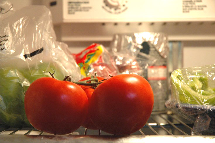 Is It OK To Put Tomatoes In The Fridge?